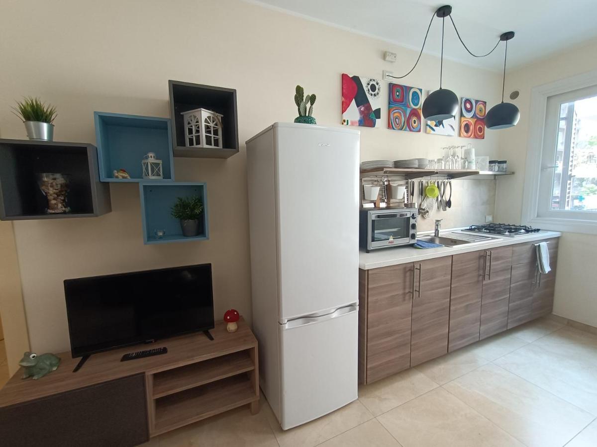 Friends & Family Apartment - Free Parking Car Катания Екстериор снимка